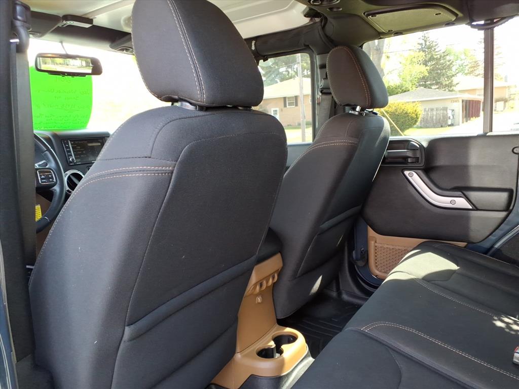 2016 Jeep Wrangler Unlimited Sahara - Photo 24