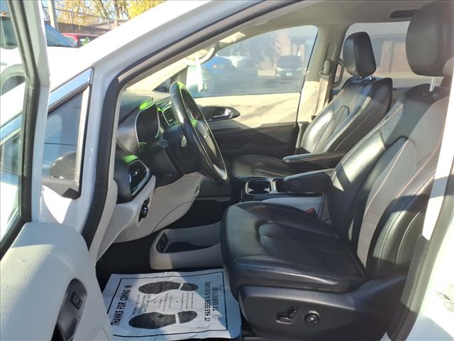 2020 Chrysler Pacifica Touring L