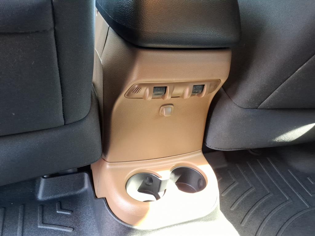 2016 Jeep Wrangler Unlimited Sahara - Photo 25