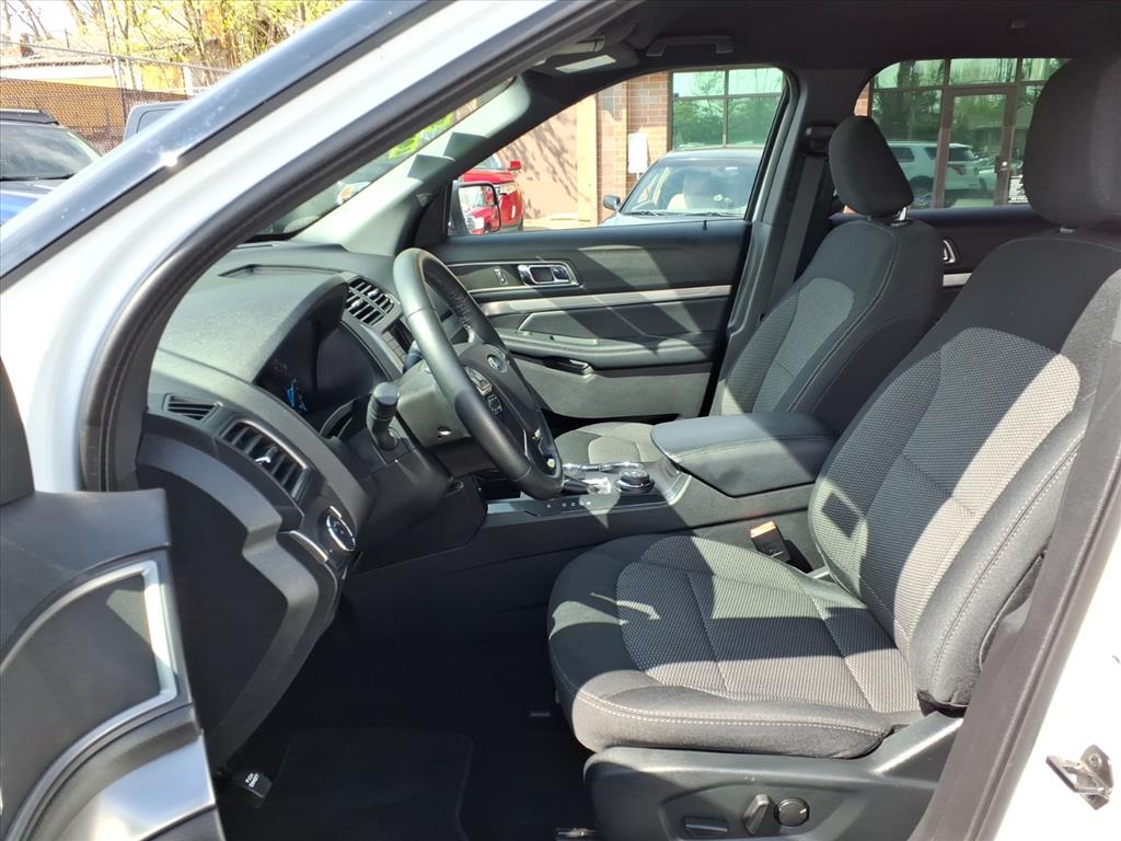 2019 Ford Explorer XLT - Photo 25