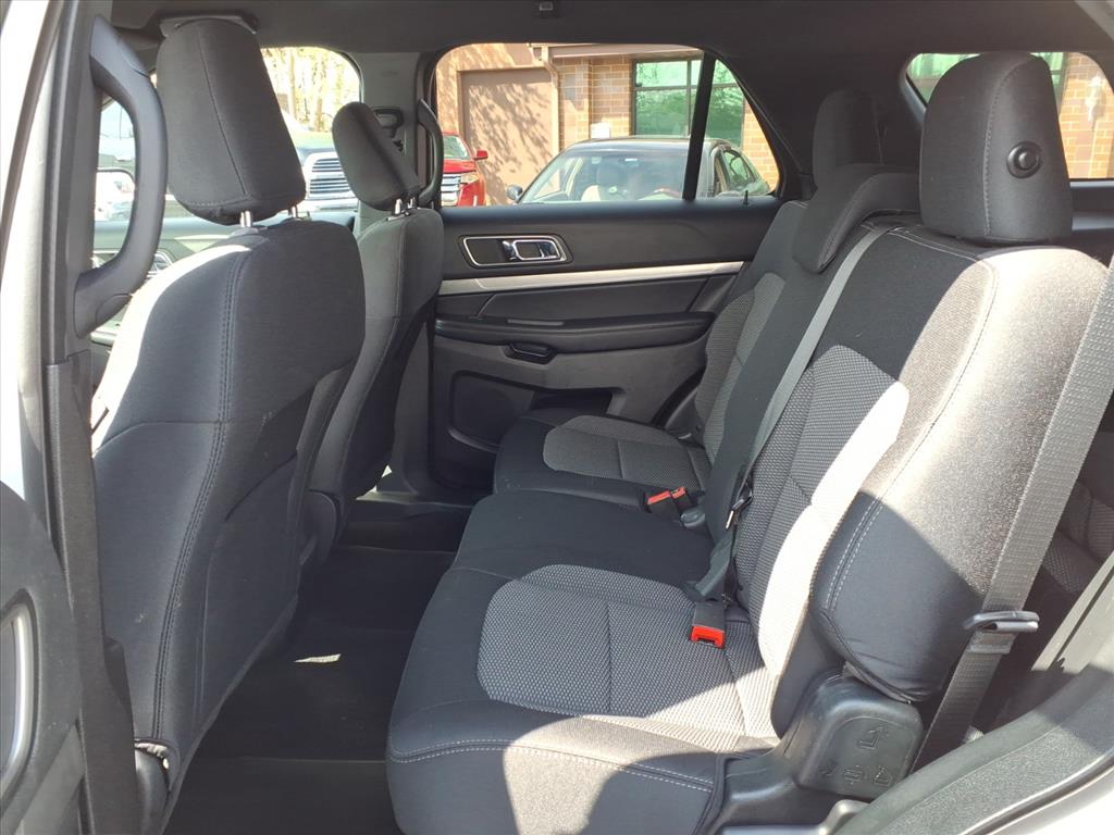 2019 Ford Explorer XLT - Photo 28