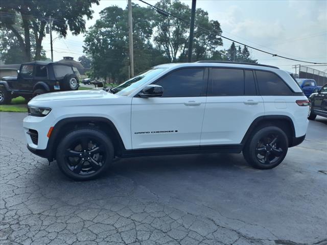 2022 Jeep Grand Cherokee Altitude