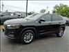 2019 Jeep Cherokee Latitude Plus - thumbnail 4