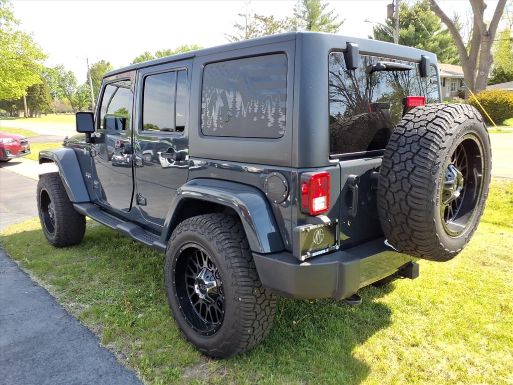 2016 Jeep Wrangler Unlimited Sahara - Photo 5