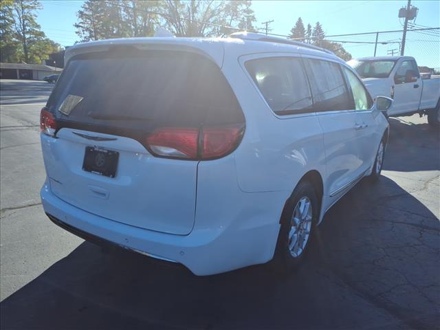 2020 Chrysler Pacifica Touring L