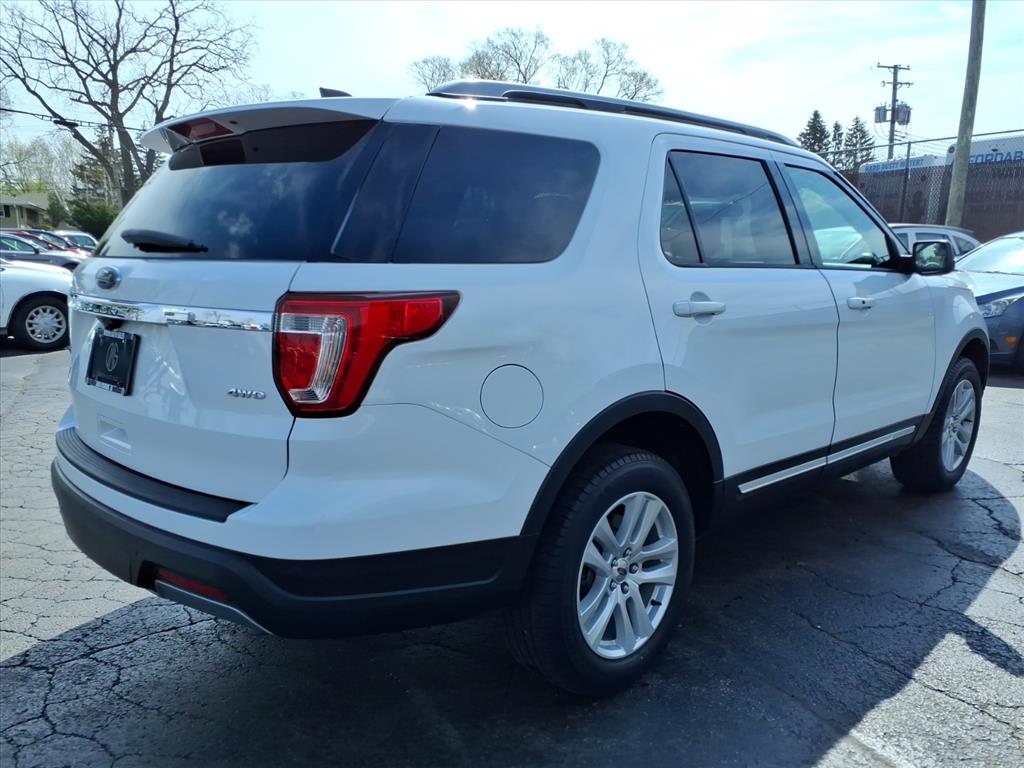 2019 Ford Explorer XLT - Photo 7