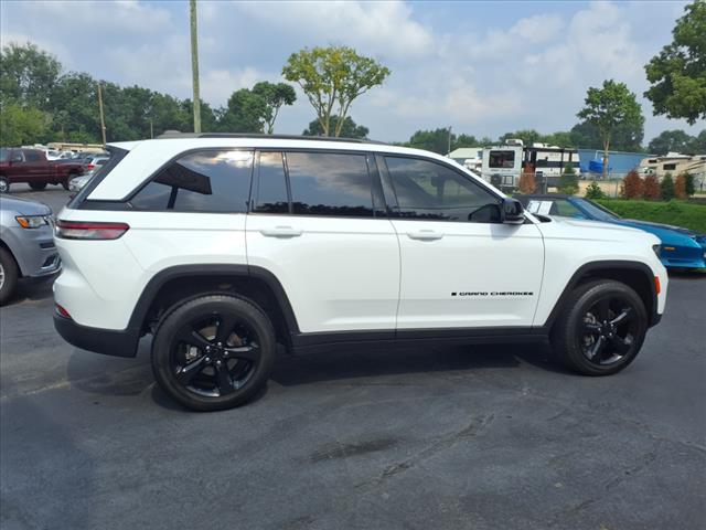 2022 Jeep Grand Cherokee Altitude
