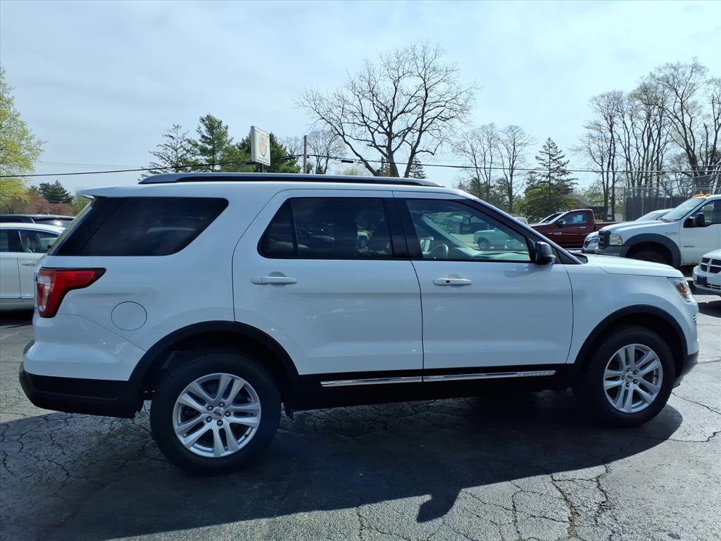2019 Ford Explorer XLT - Photo 8