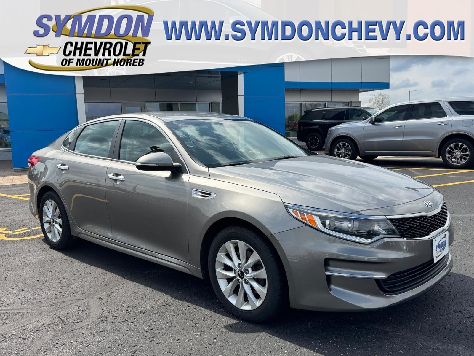 Titanium Silver (im) 2017 Kia Optima LX Sedan Front-Wheel Drive 6-Speed Automatic