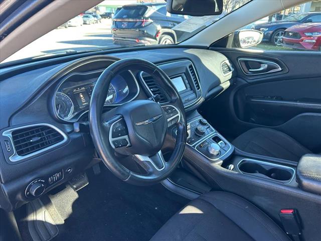 2015 Chrysler 200 Limited:D13023A