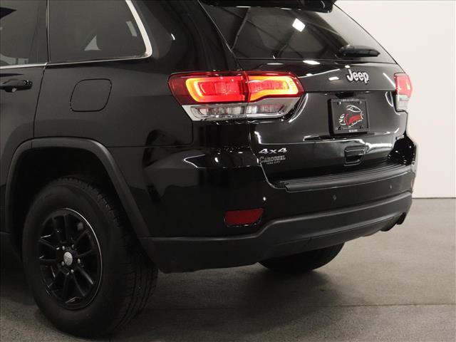 2020 Jeep Grand Cherokee Laredo:D13104A