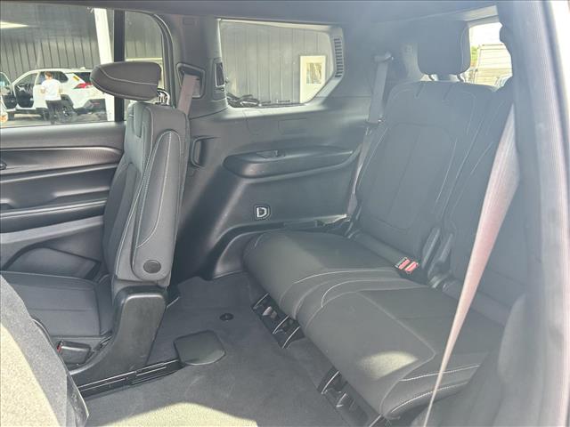 2024 Jeep Grand Cherokee L Laredo:D13854