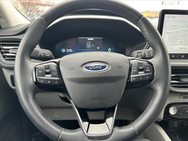 2023 Ford Escape Hybrid Platinum:D13569