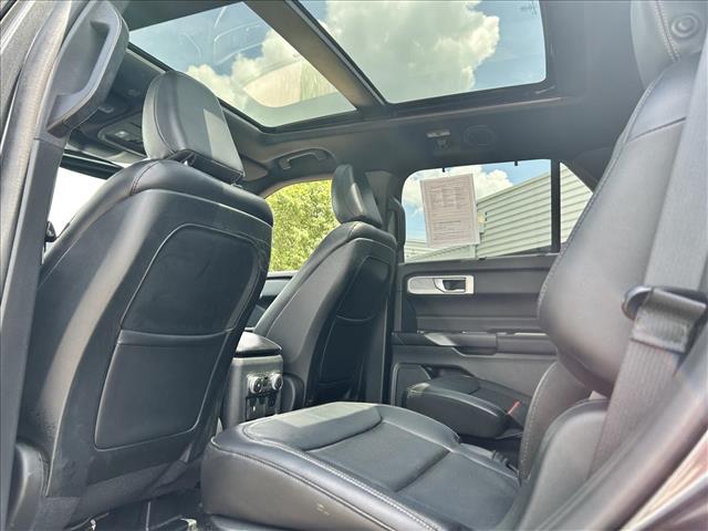 2020 Ford Explorer Limited:D13835