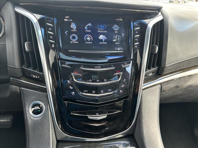 2017 Cadillac Escalade ESV Platinum:D13622