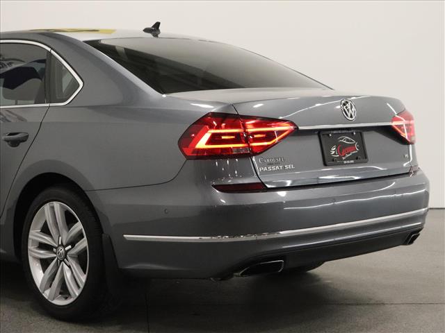 2016 Volkswagen Passat V6 SEL Premium:D13648