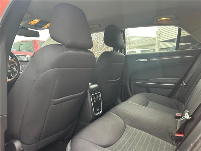 2021 Chrysler 300 Touring:D13583