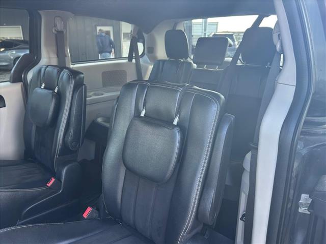 2020 Dodge Grand Caravan SXT:D13320