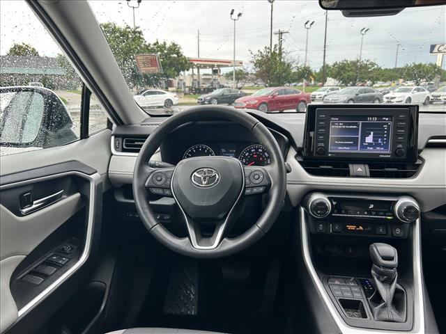 2022 Toyota RAV4 XLE:D13811