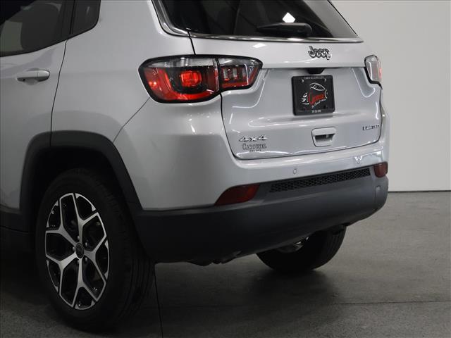 2025 Jeep Compass Limited:D13687
