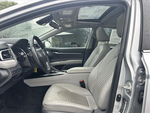 2018 Toyota Camry SE:D14049A