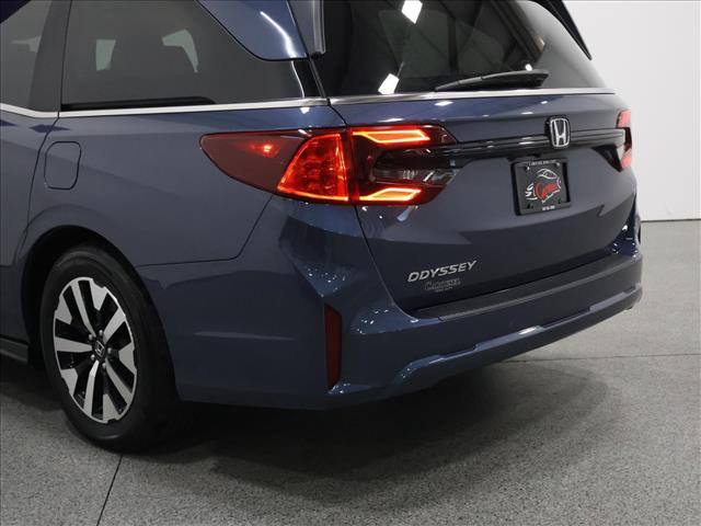 2025 Honda Odyssey EX-L:D14021