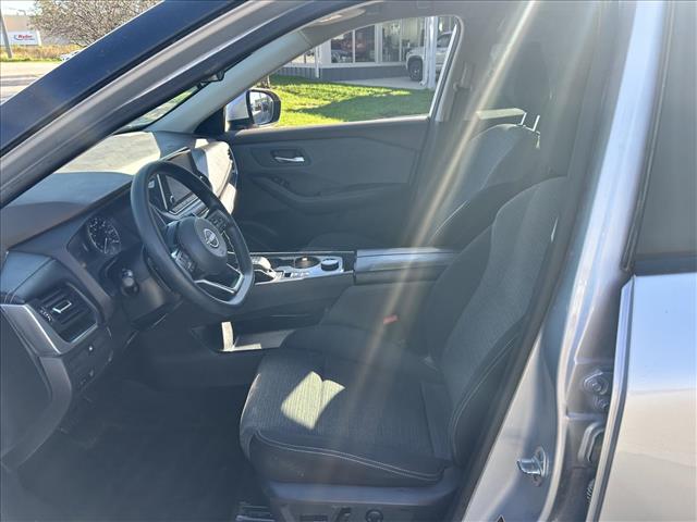 2023 Nissan Rogue SV:D14157