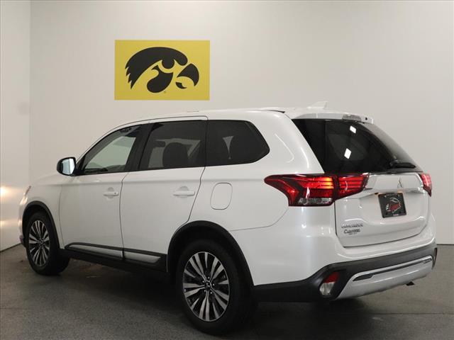 Photo of 2020 Mitsubishi Outlander ES in Iowa City, IA - 10,  2020 Mitsubishi Outlander ES:D13077