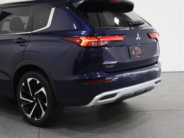 2024 Mitsubishi Outlander SE:D13896