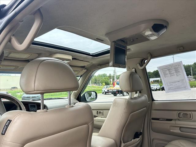 2002 Nissan Pathfinder LE:D13619C