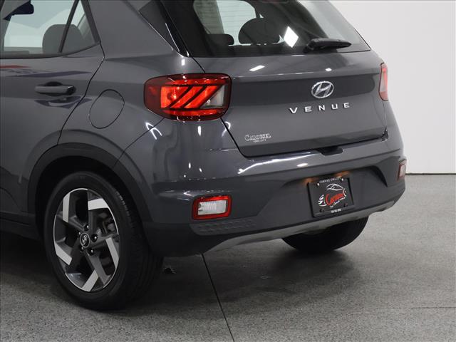 2023 Hyundai VENUE SEL:D13963