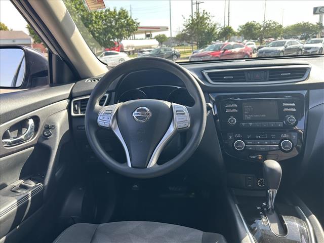 2016 Nissan Rogue SV:D13796