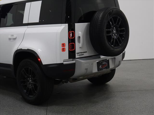 2025 Land Rover Defender 110 P300 S:D14002