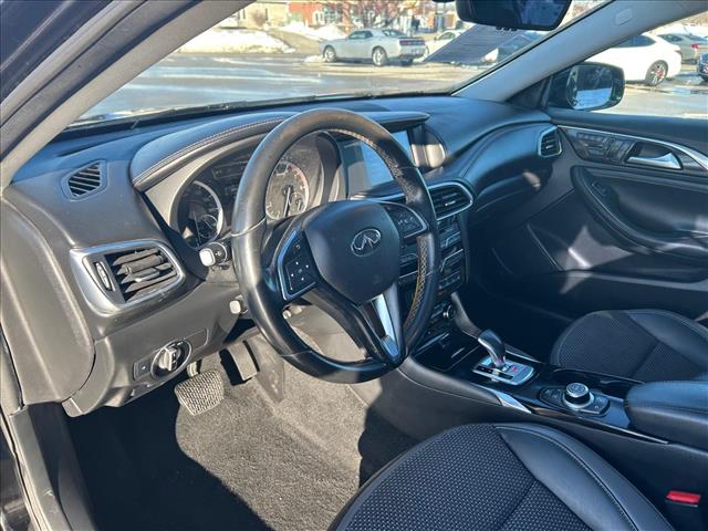 2019 INFINITI QX30 Luxe:D13408