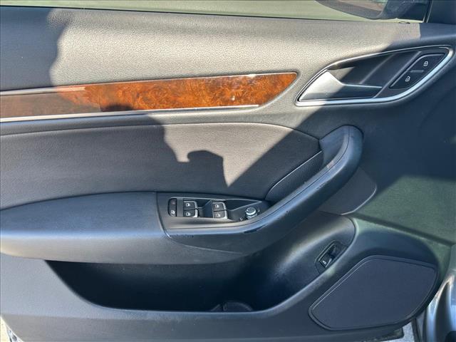 2017 Audi Q3 2.0T quattro Premium Plus:D13504