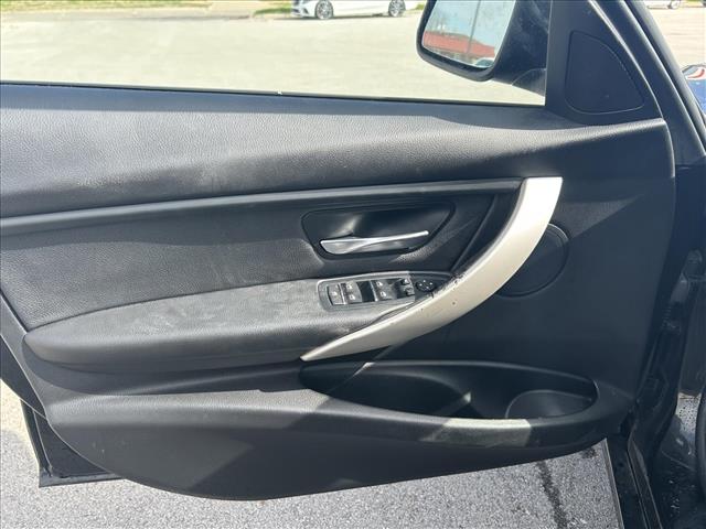 2018 BMW 3 Series 320i xDrive:D13657