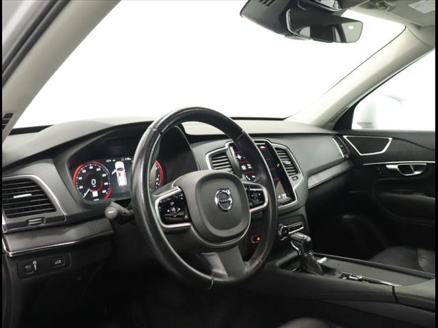 2020 Volvo XC90 T6 Momentum photo 10