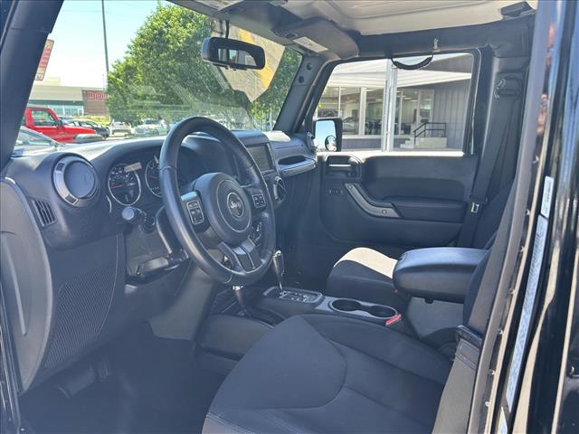 2016 Jeep Wrangler Unlimited Willys Wheeler W:D13808