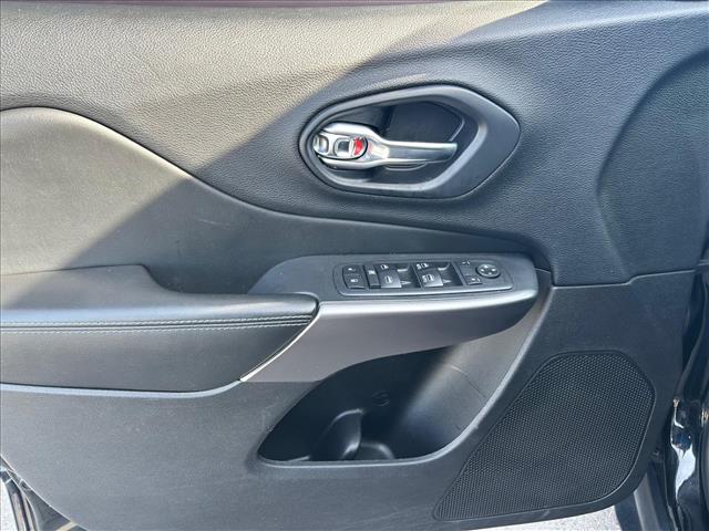 2019 Jeep Cherokee Latitude Plus:D13540