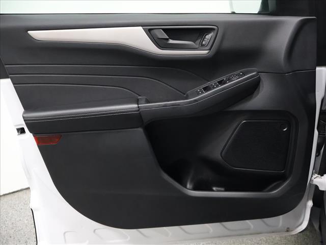 2022 Ford Escape Hybrid SE:D13981