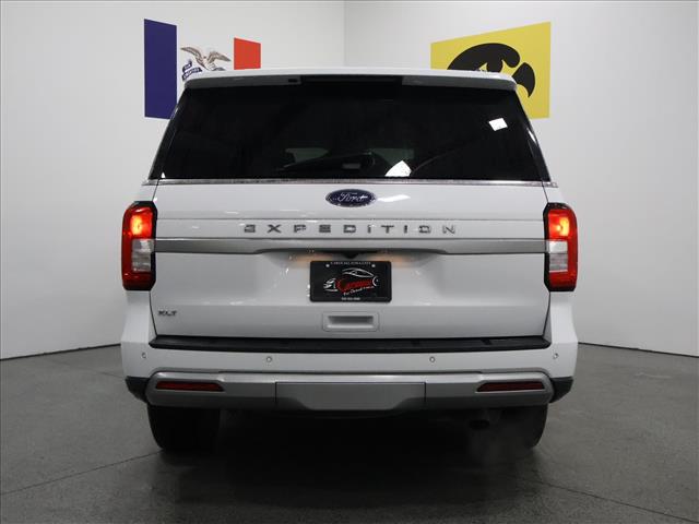 2024 Ford Expedition XLT:D14020