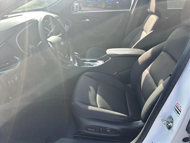 2024 Chevrolet Malibu LT:D14003
