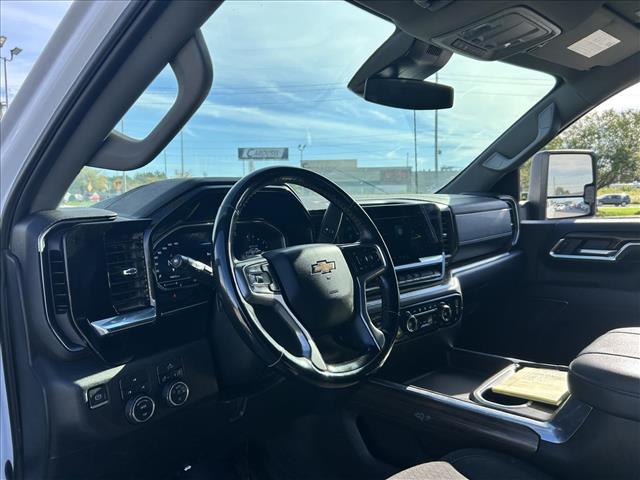 2024 Chevrolet Silverado 3500HD LT:D14076