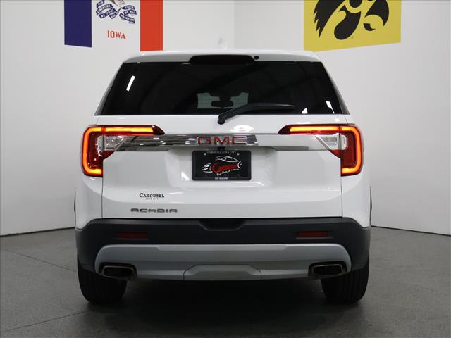 2022 GMC Acadia SLE:D13944