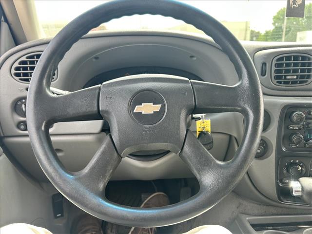 2005 Chevrolet TrailBlazer:D13736B
