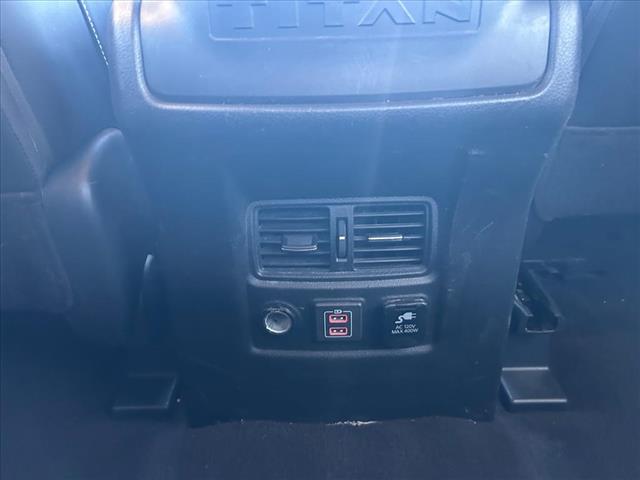 Photo of 2019 Nissan Titan PRO-4X in Iowa City, IA - 11,  2019 Nissan Titan PRO-4X:D13308