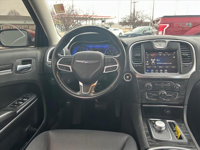 2021 Chrysler 300 Touring:D13583