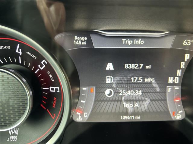 2015 Dodge Challenger SXT:D13669