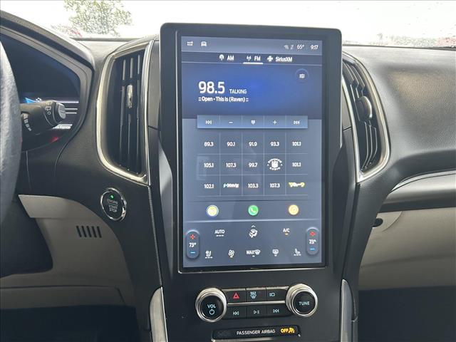 2023 Ford Edge Titanium:D14083