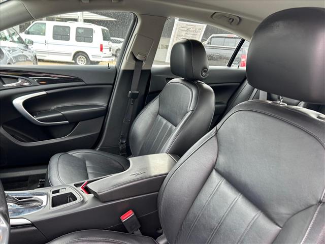 2012 Buick Regal:D13558